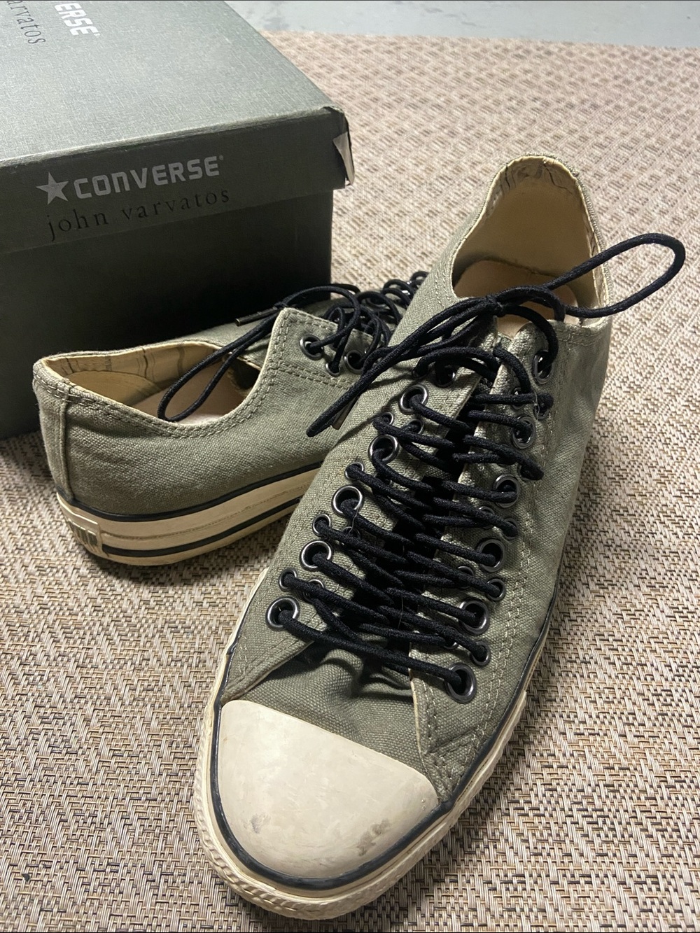 John Varvatos RARE Multi Eyelets OXO Sage Canvas Low Top Sneakers Black Laces